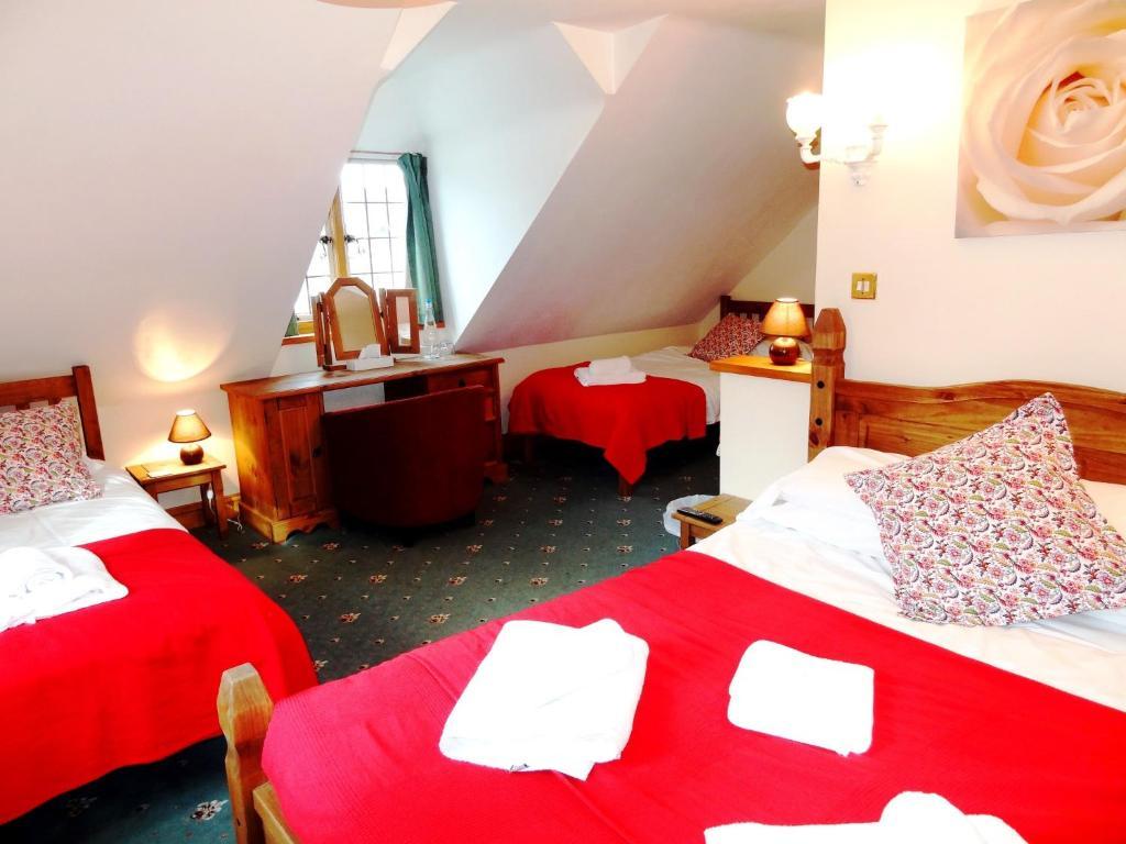 Lodge The George & Millingbrook Lydney